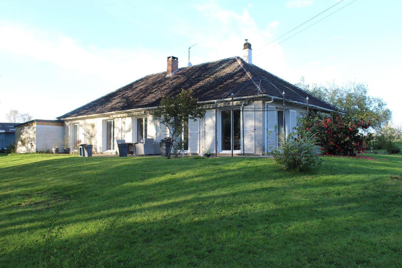 Yvré-lʼÉvêque Le Pre Du Buis B&B 외부 사진